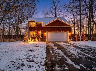 5827 Tanager Ct, Mentor, OH 44060