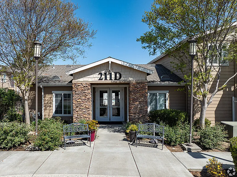 Second Street Apartments