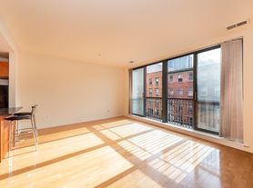 222 Montgomery St