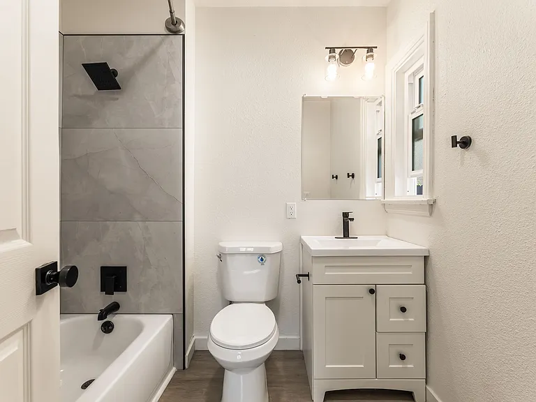 3369 Cerritos Ave — Photo 12