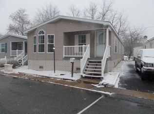 9408 Chestnut Park St, Capitol Heights, MD 20743