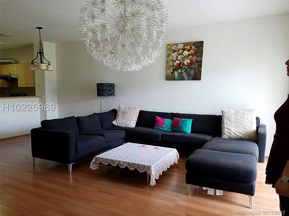 2nd image of 6455 Catalina Ln #1