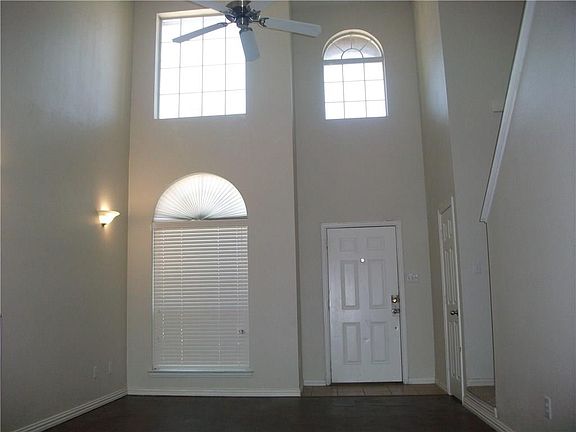 2nd image of 12400 Hunters Cabin Ct