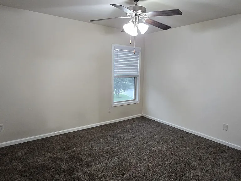 3985 Cordova Ln — Photo 11