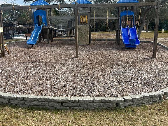 5th image of 760 Nightingale Dr