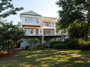 504 W Yacht Dr, Oak Island, NC 28465