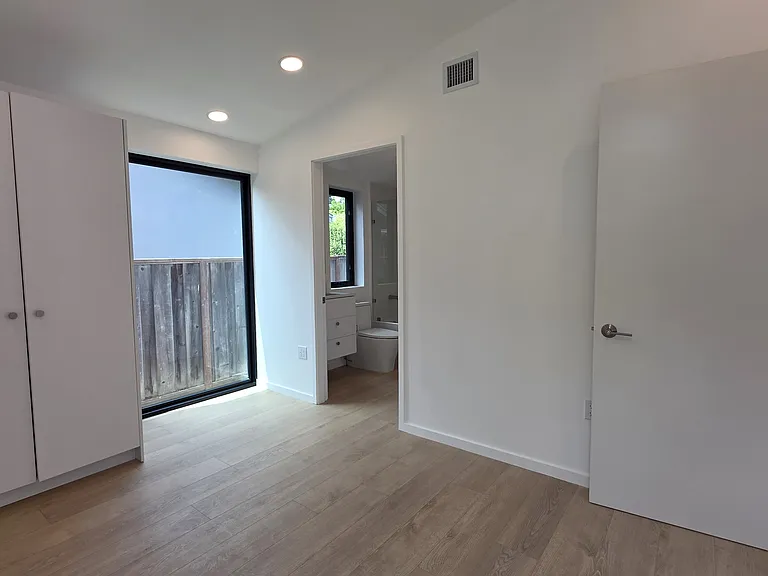 11B Hazel Ave — Photo 7