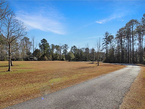 5th image of 1444 Lee Road 47