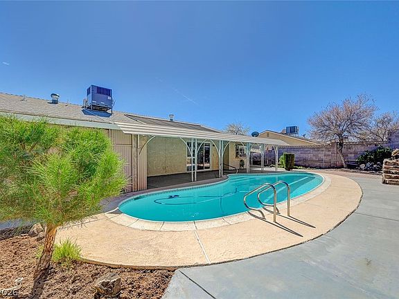 2nd image of 1441 Rawhide Rd