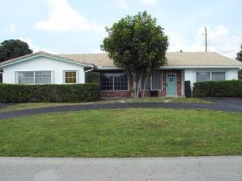 1st image of 5131 NE 19th Ave
