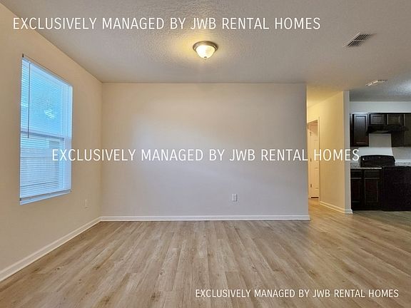 4th image of 7935 Cocoa Ave