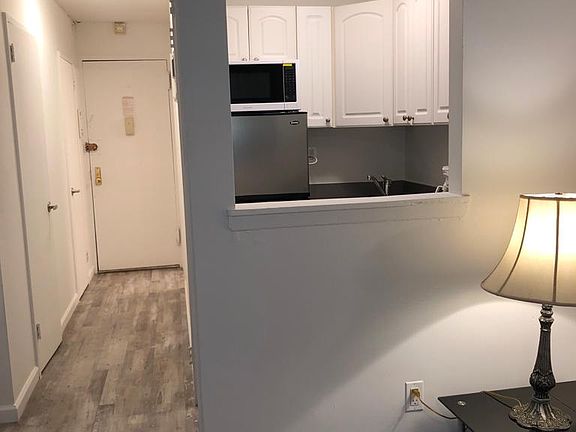 2nd image of 165 E 89th St APT 1K