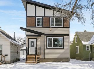 12021 95a St NW, Edmonton, AB T5G1R6