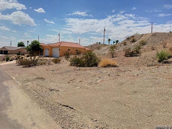 3rd image of 4257 Comstock Dr