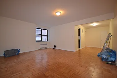Rented by Silverstein Collection LLC 