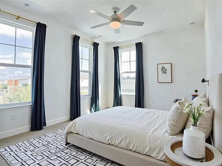 7038 Arnoldson St — Photo 11