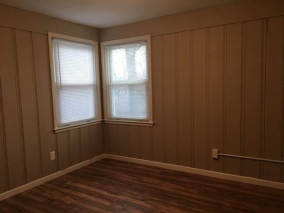 5th image of 225 Wedge Dr
