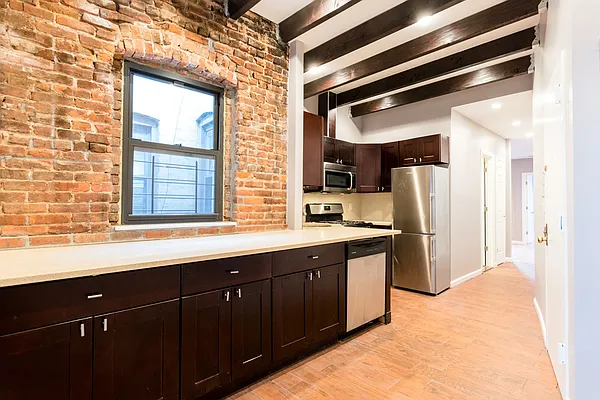 Rented by Garfield Realty  | media 19