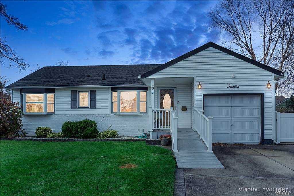 12 Oxford Lane, Bethpage, NY 11714 Zillow