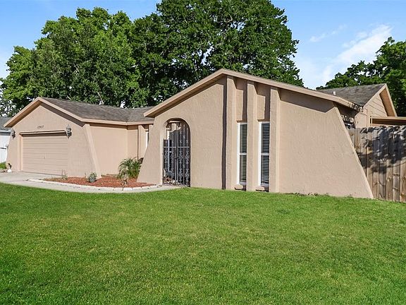 2nd image of 12907 Cedar Ridge Dr