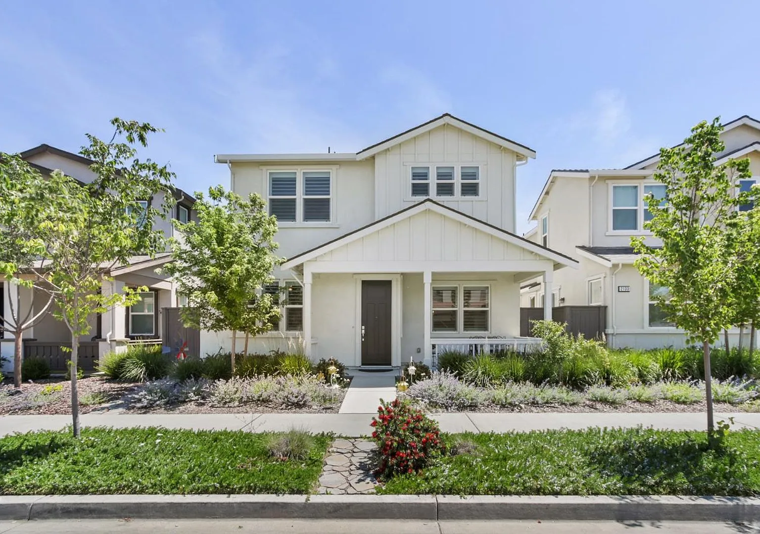 Spacious 5-Bedroom Home in Desirable Spring Lake Downstairs Bedroom & Solar! — Photo 1