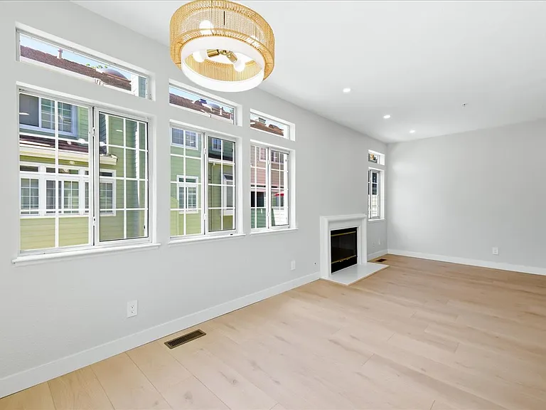 521 Porpoise Bay Ter #A — Photo 28