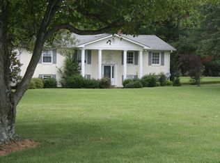 8835 W Airport Rd, West Paducah, KY 42086