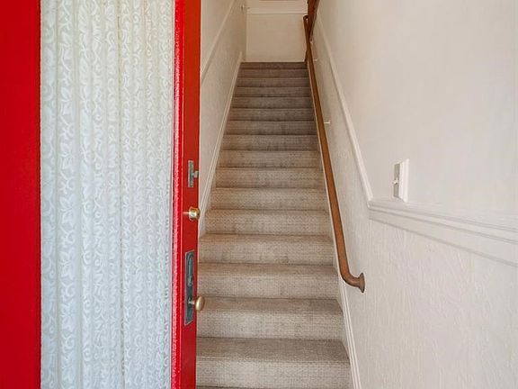 3rd image of 726 Shrader St #728
