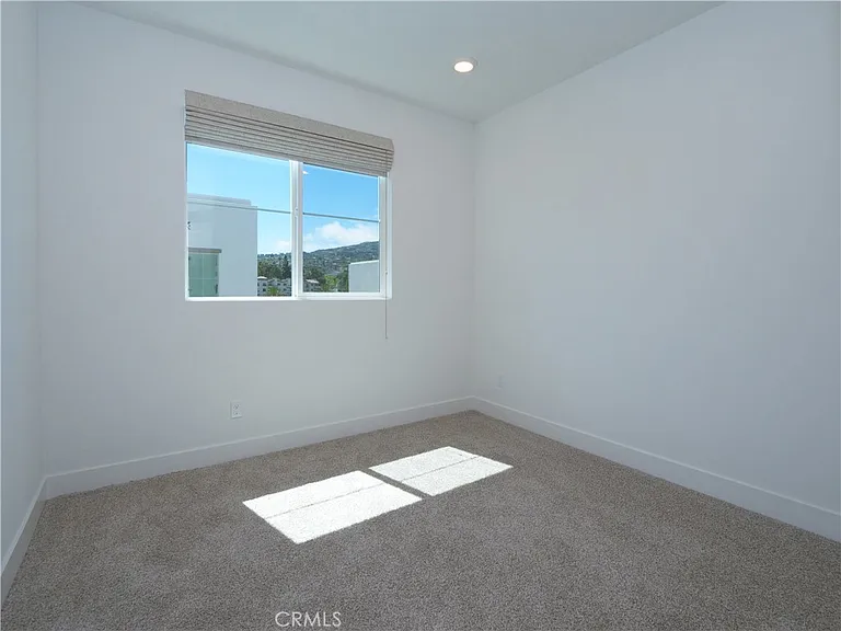 1645 W Hornet Dr — Photo 17