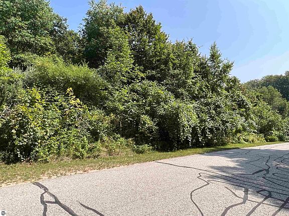 3rd image of 0 S Westwood Pkwy