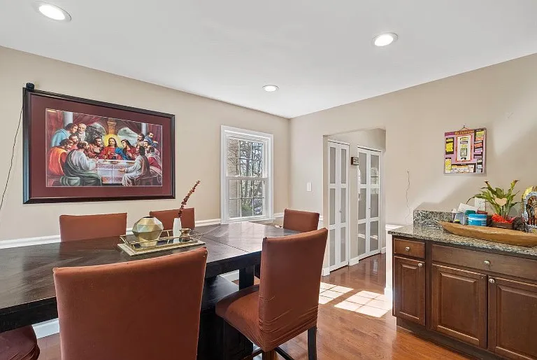 Forestdale Dr — Photo 11