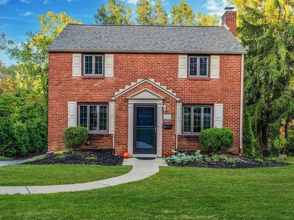 1010 Greenlawn Dr, Pittsburgh, PA 15216