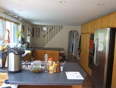 3rd image of 9 Louis Ave