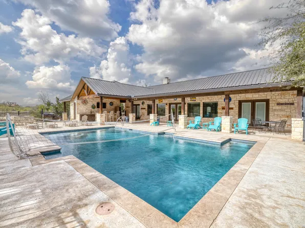 274 Mountain Laurel, ConCan, TX 78838