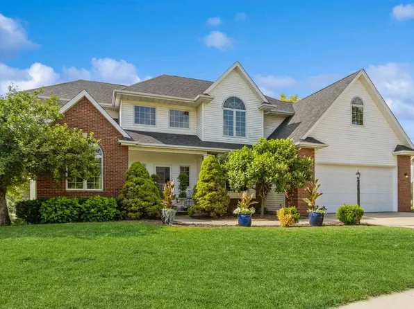 1351 Prairie Grass Ln, Iowa City, IA 52246