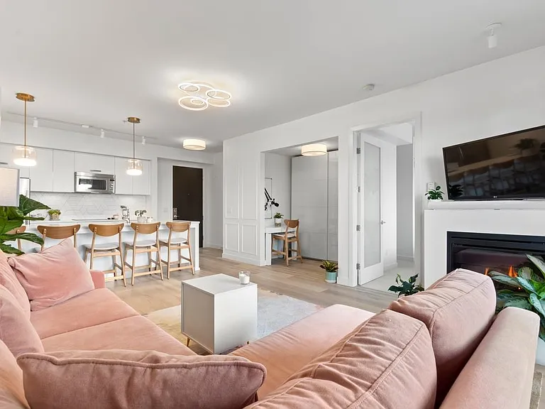 3333 Main St #421 — Photo 5
