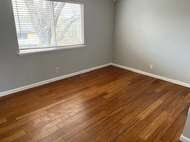 3290 Barbara Cir — Photo 2