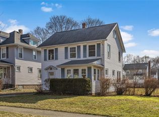 37 Maplehurst Rd, Rochester, NY 14617