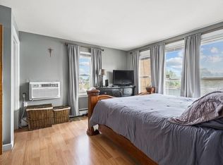 71 Silver Lake Ave #6, Newton, MA 02458