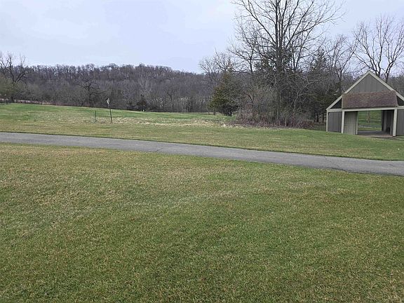 5th image of 137 W Glen Hollow Rd