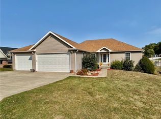 2030 Deer Lake Dr, Martinsville, IN