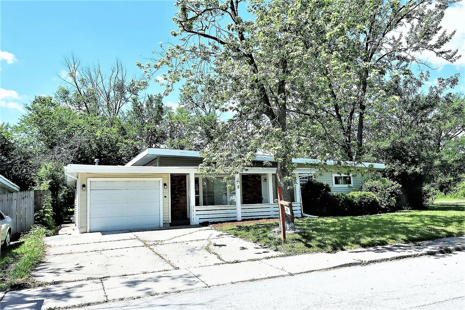 155 Algonquin St photo 1
