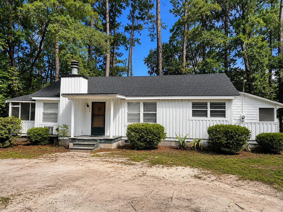 224 Holly Hill Rd