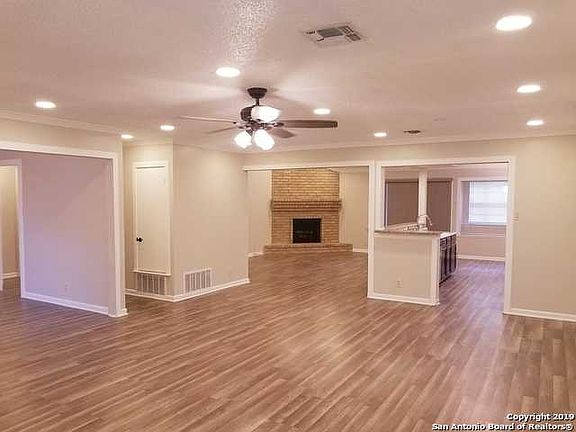 5th image of 7507 Kentisbury Dr