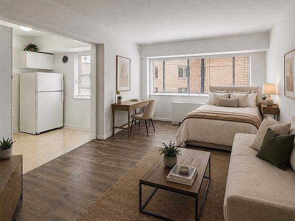 4th image of 825 New Hampshire Ave NW #802
