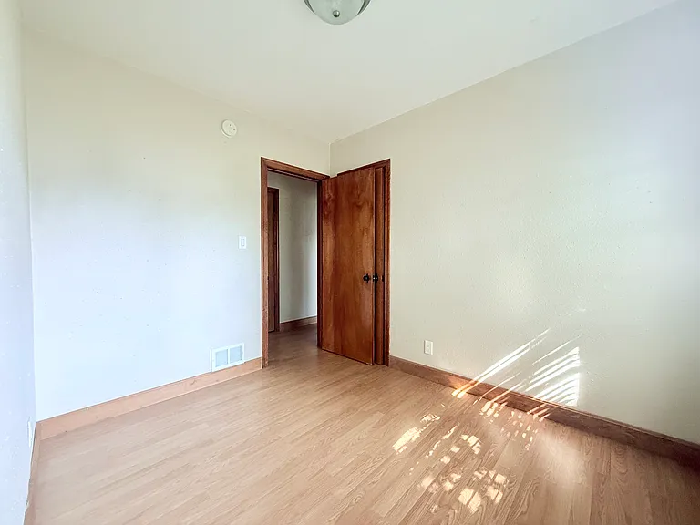 1171 Bourland Ave — Photo 11