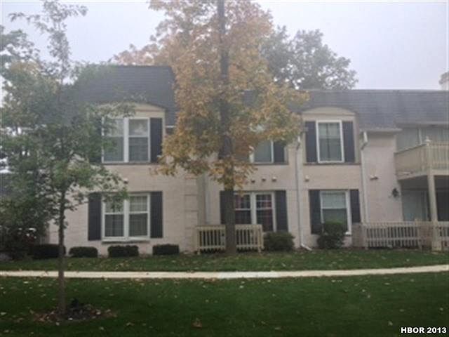 1st image of 1920 Queenswood Dr APT A