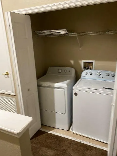 2 bed, 2.5 bath, 1216 sqft, $1,850 — Photo 4