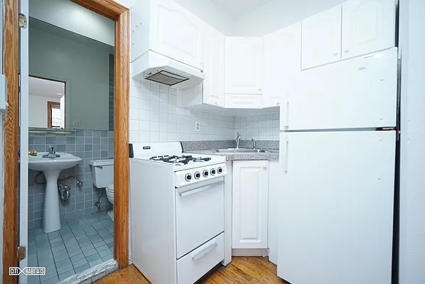 Rented by Citi Habitats | media 12