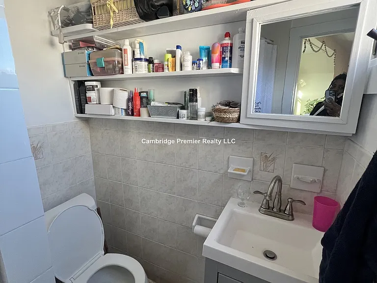 9 Cedar St #3 — Photo 10